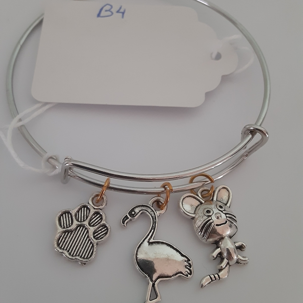 Adjustable bangle bracelet - Picture 2 of 2